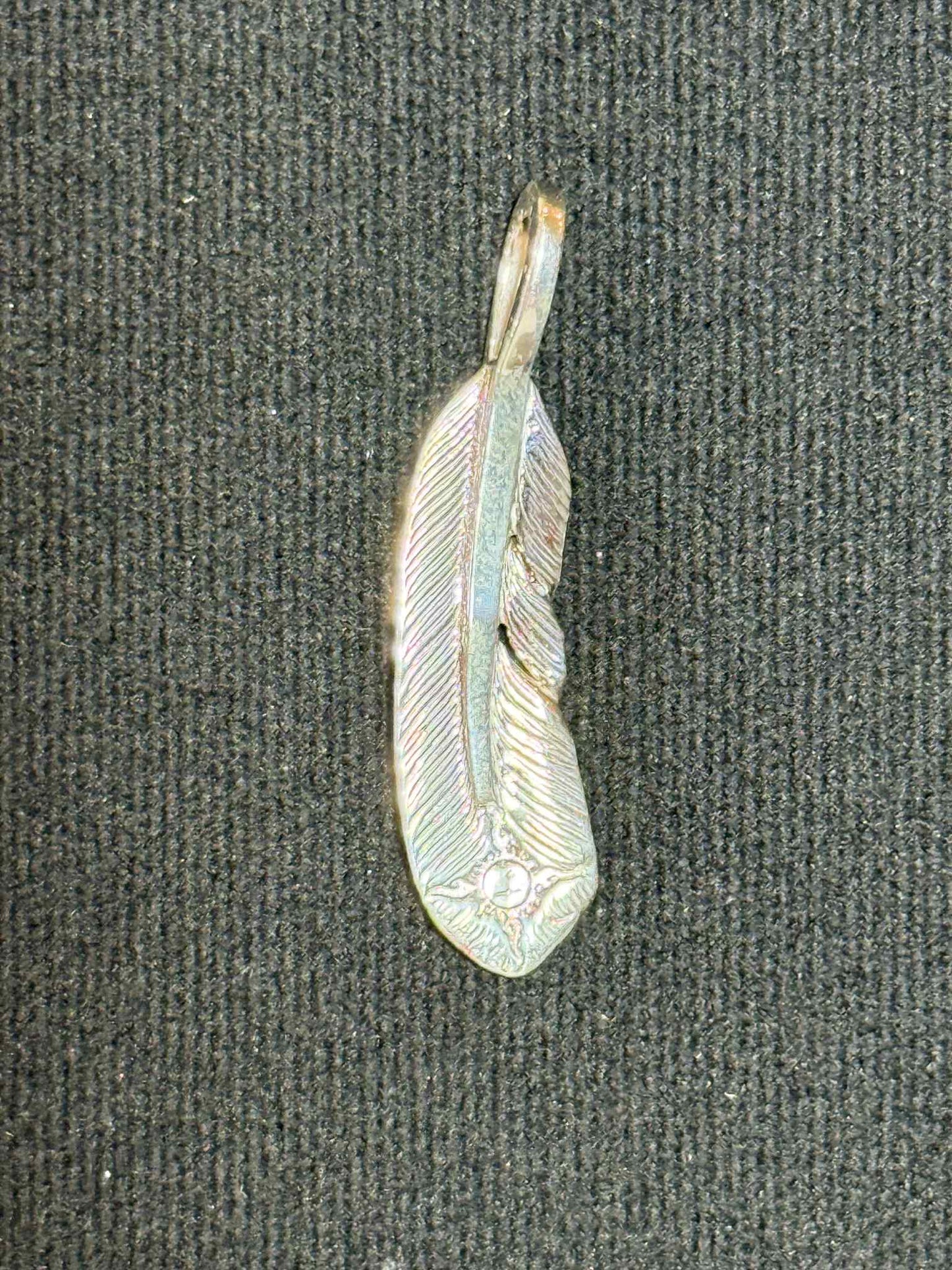 First Arrow's Classic Silver Feather ( P-004L ) - Small