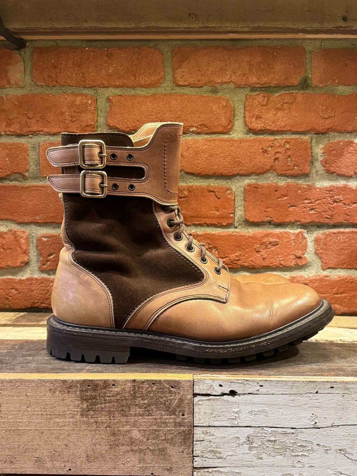 Tricker's x IZZUE COLLECTION Tanker Military Boots - PRELOVED