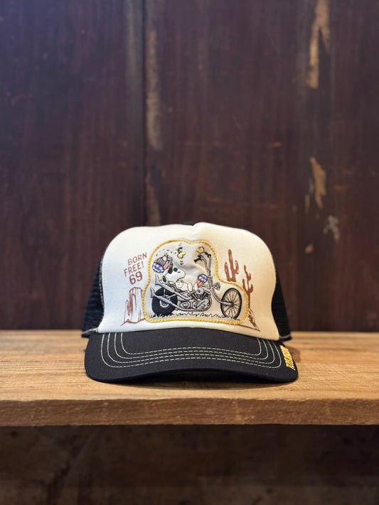 Toys McCoy "Snoopy - Born Free 69" Mesh Cap
