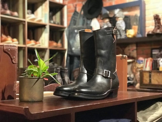 Clinch 11" Engineer Boots