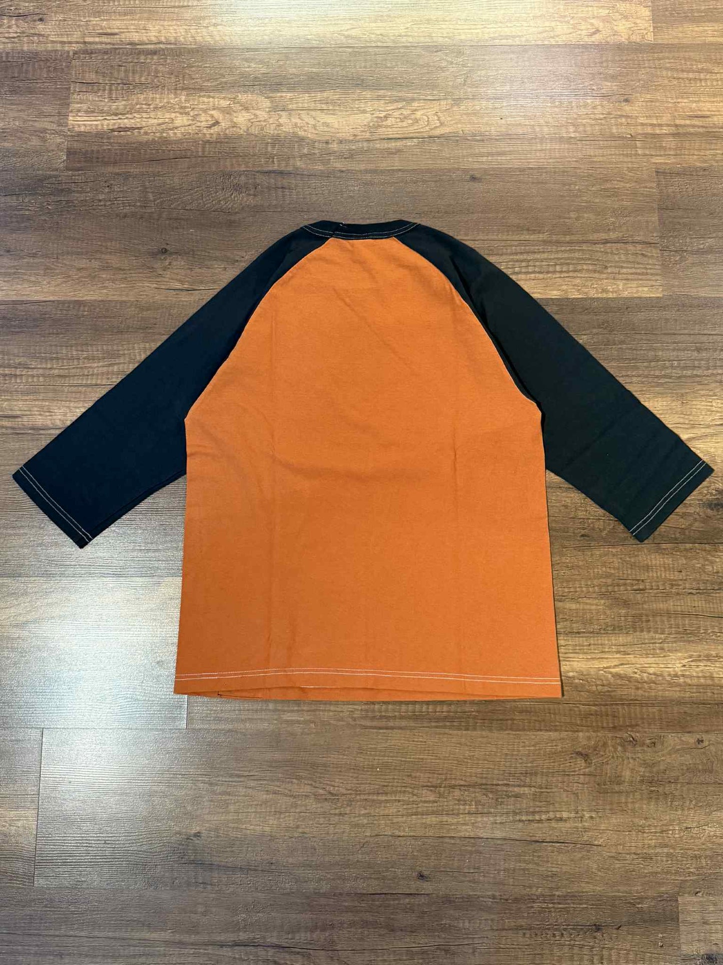 Toys McCoy "Johnson Motors" Cropped Raglan Tee