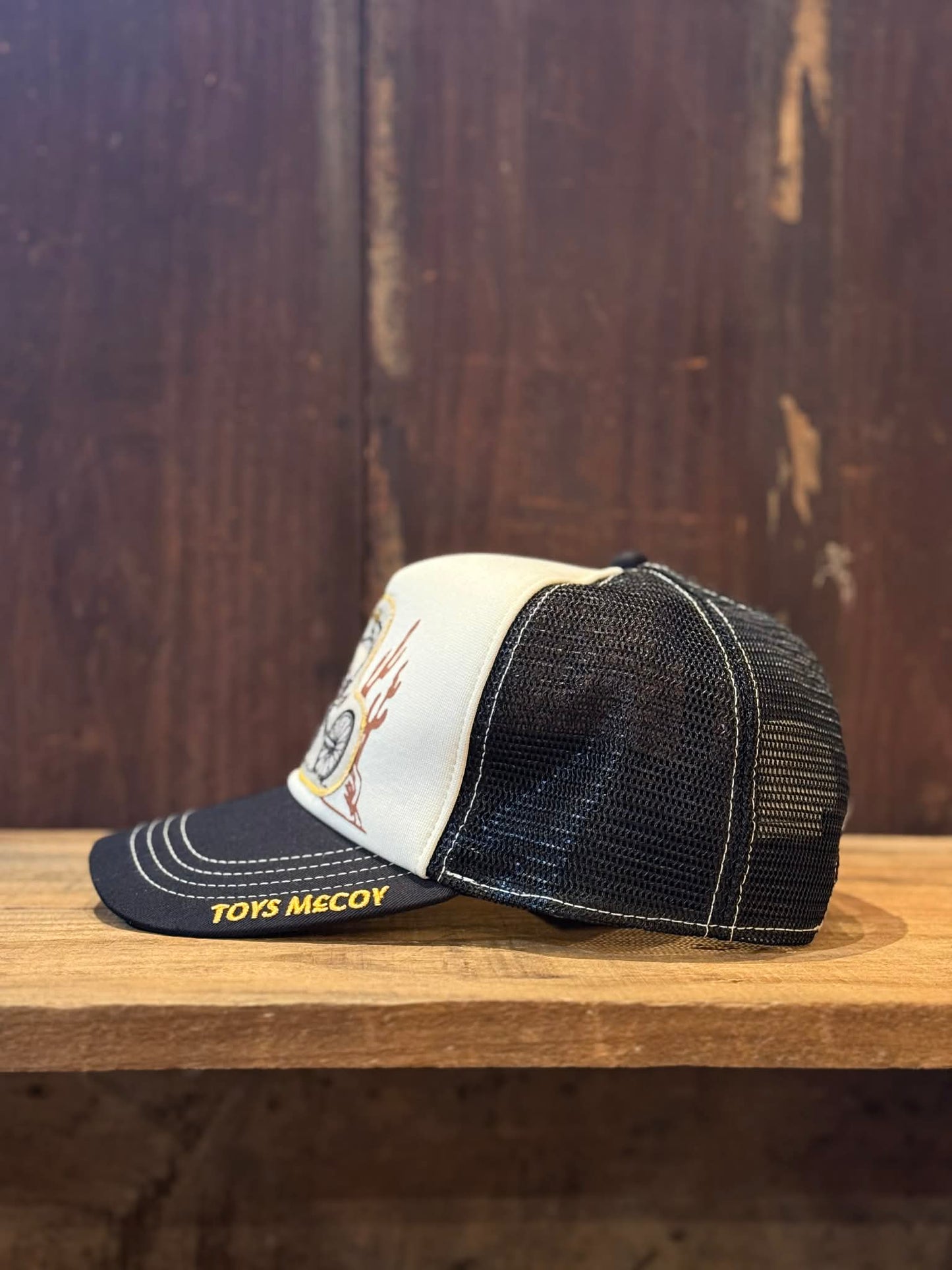 Toys McCoy "Snoopy - Born Free 69" Mesh Cap